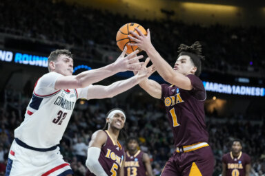 Could Walter Clayton Jr. transfer from Iona to St. John's?