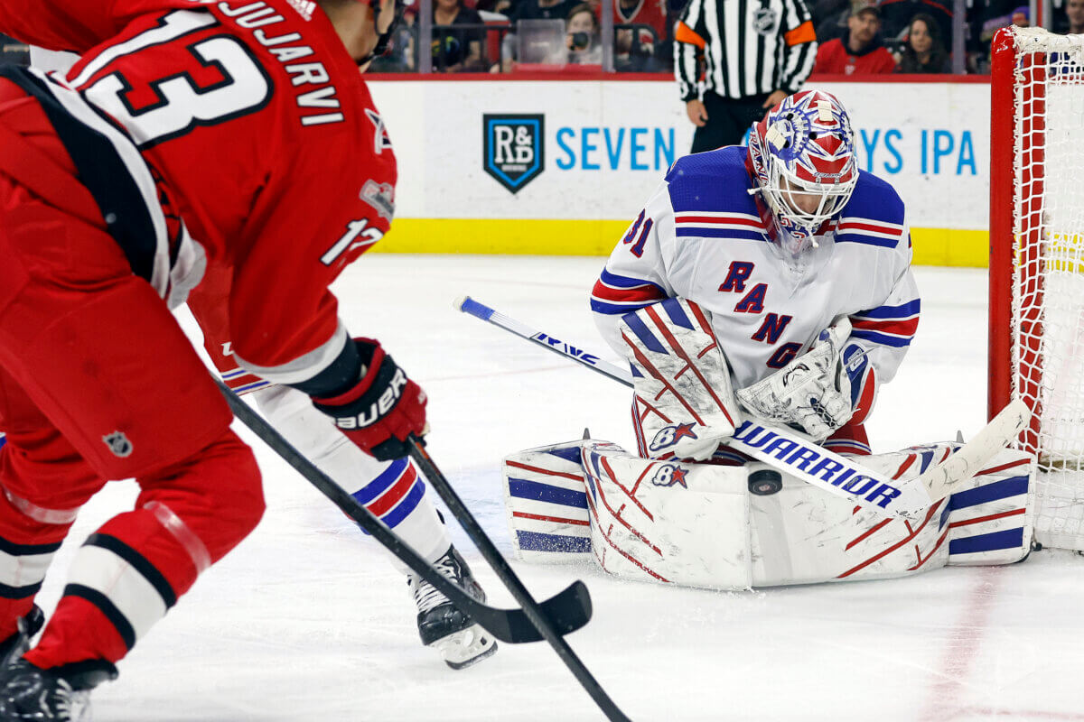 Igor Shesterkin pulled, Rangers outplayed in home loss to