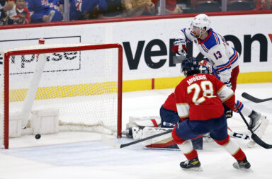 Rangers rally to 4-3 win over Panthers