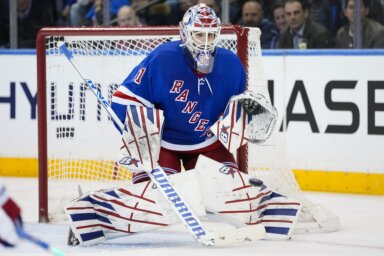 Rangers have 2nd place game against Devils on Thursday