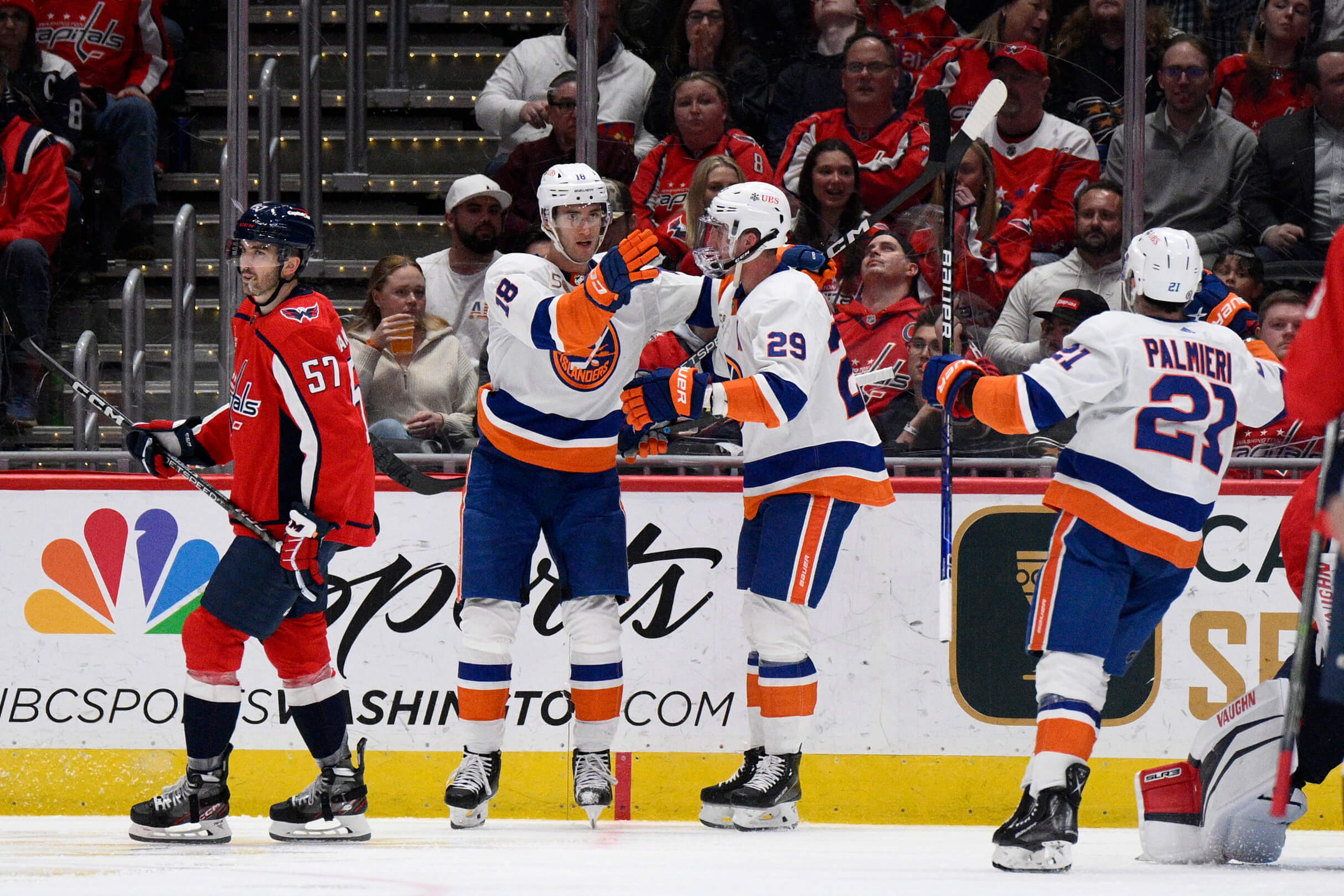 Islanders line projections 2023-24 after Alex DeBrincat trade to Detroit 3 Pierre Engvall Islanders