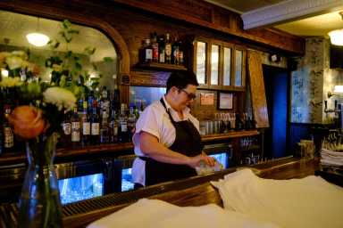 red-hook-tavern-kirstyn-brendlen-web-1-1200×800-1