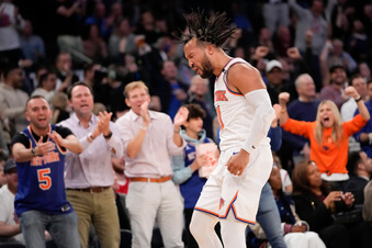 Knicks ride Barrett and bench to 102-93 win over Cavaliers, take 3-1 series lead 2 Jalen Brunson Knicks