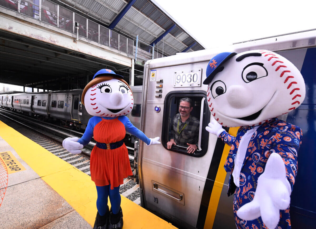 Mr. and Mrs. Met with LIRR motorman