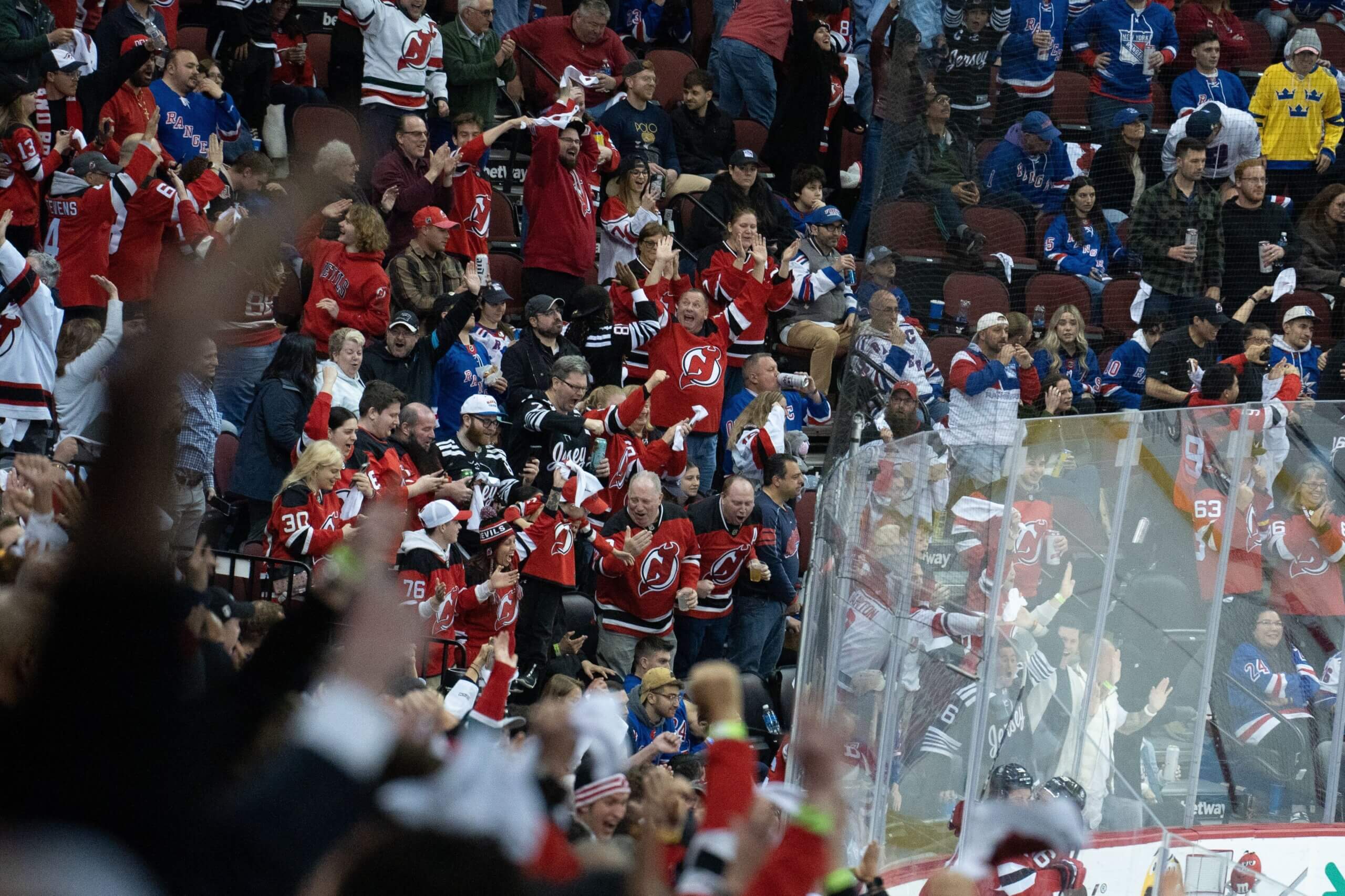 Devils shutout Rangers in Game 5, take 3-2 series lead 3 Devils Rangers