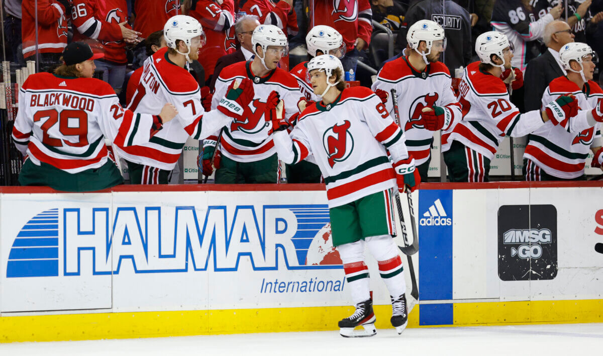 New Jersey Devils Sweep Weekend Home-and-Home with Pittsburgh