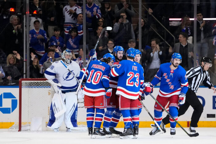 Rangers "knock out" lightning 6-3