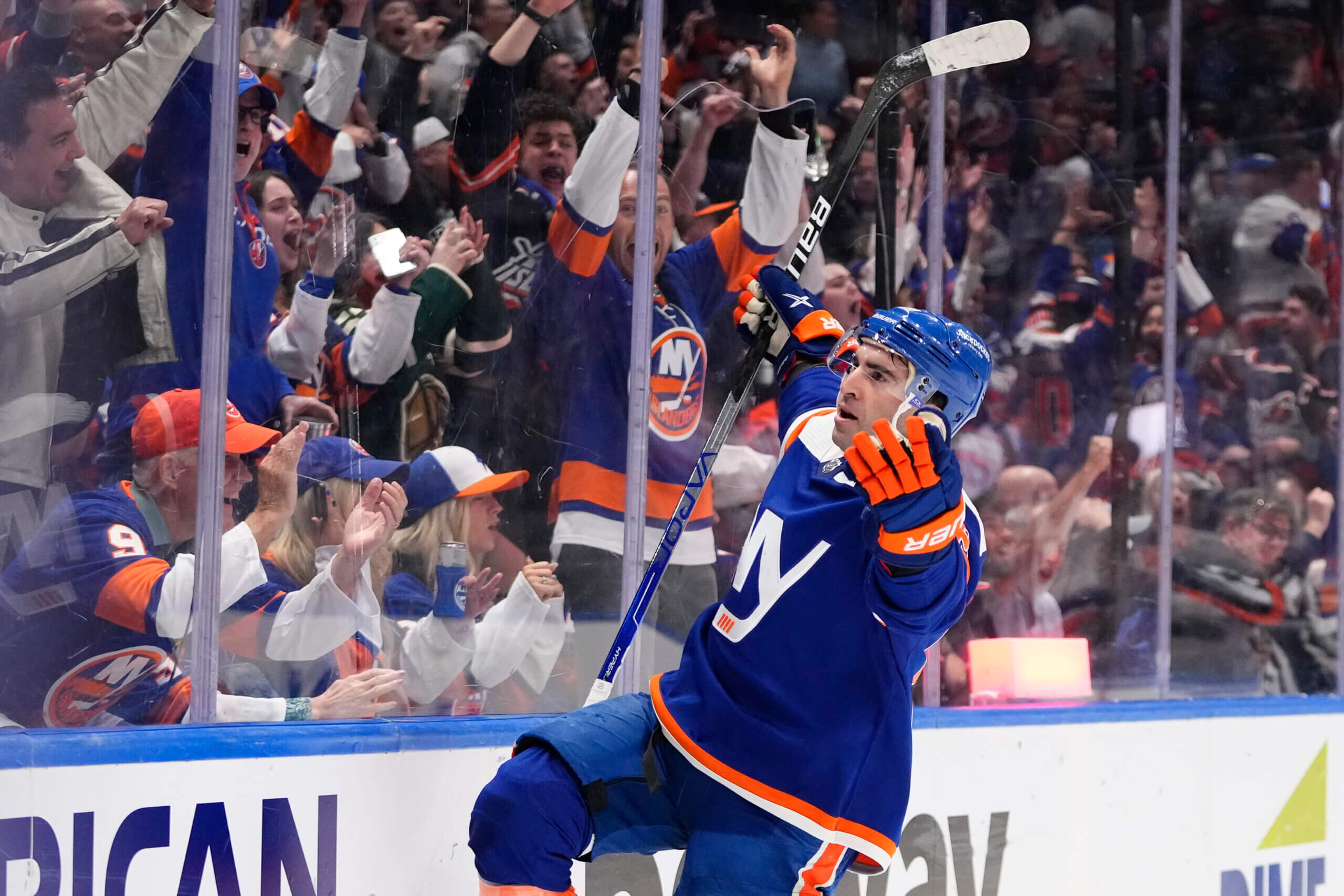 Party like it's 1994: Knicks, Nets, Rangers, Islanders, Devils all in playoffs for 1st time in 29 years 2 Kyle Palmieri Islanders