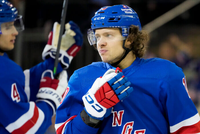 Panarin scores twice but Rangers lose in 3-2 shootout