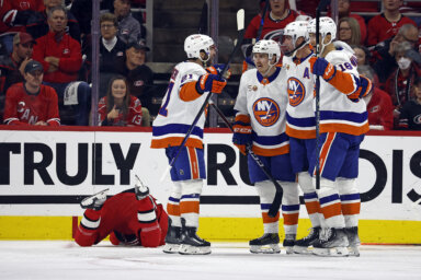 Islanders Hurricanes Game 5