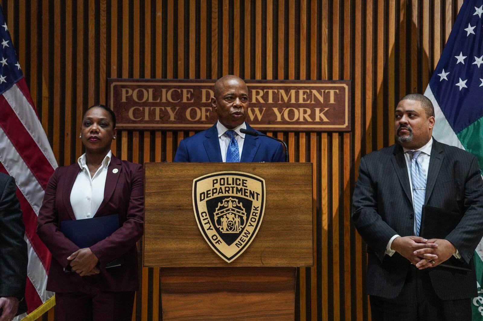 Case closed: Last of three suspects in Manhattan robbery ring targeting LGBTQ+ New Yorkers locked up 4