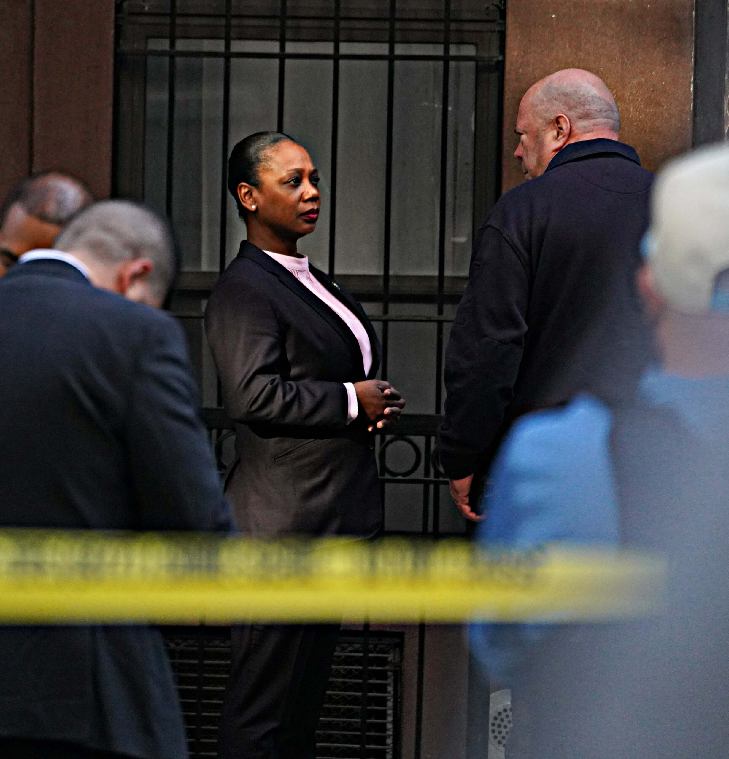 Officer injured during traffic stop in Murray Hill, suspect evades police 6 NYPD’s top cop Keechant Sewell