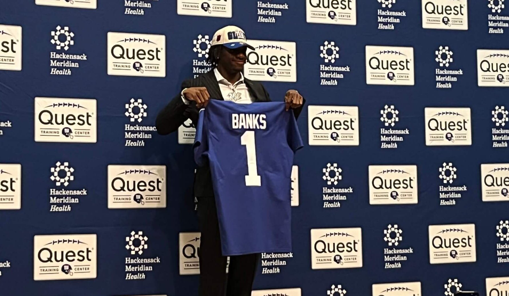 Giants Deonte Banks