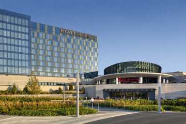 Resorts-World-Casino-NYC-Casino_Ext-Entrance-Lower-Level_Copyright-Andrew-Rugge-Courtesy-Perkins-Eastman-1200×800-1