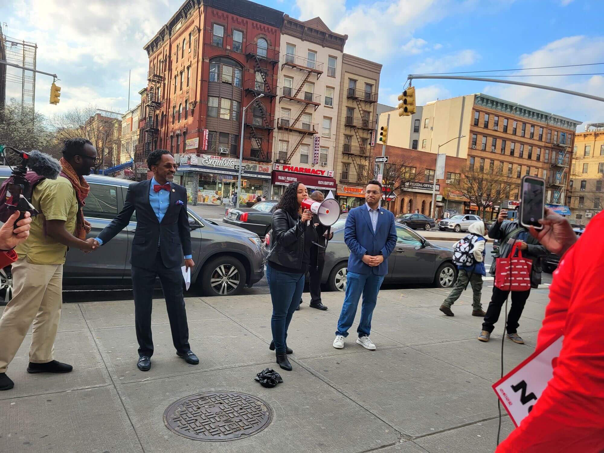 Public hospital nurses rally outside Harlem Hospital and demand pay equity and more staffing 3