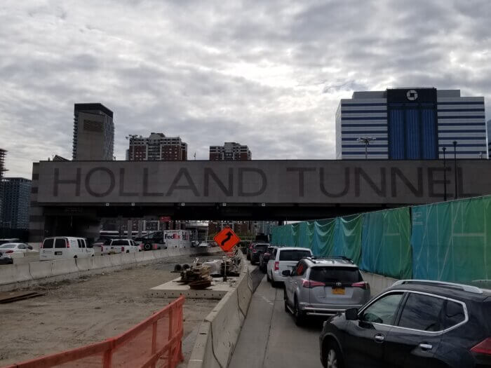 Con-kvetch-tion Pricing: New Jersey reps vow to fight MTA's congestion pricing plan after feds give green light 4 Drivers sit in traffic at the Jersey City entrance to the Holland Tunnel