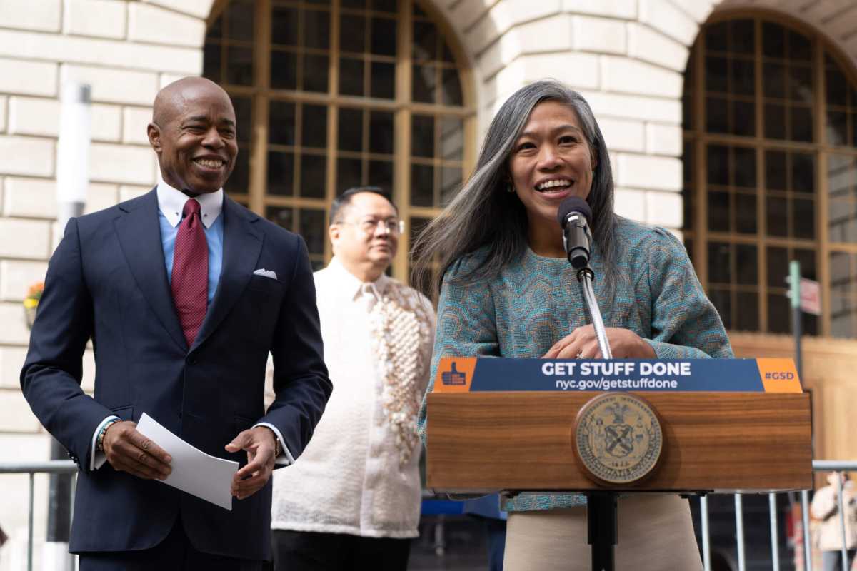 Mayor Adams delivers remarks at the Filipino flag raising ceremony at Bowling Green. Credit: Caroline Willis/Mayoral Photo Office