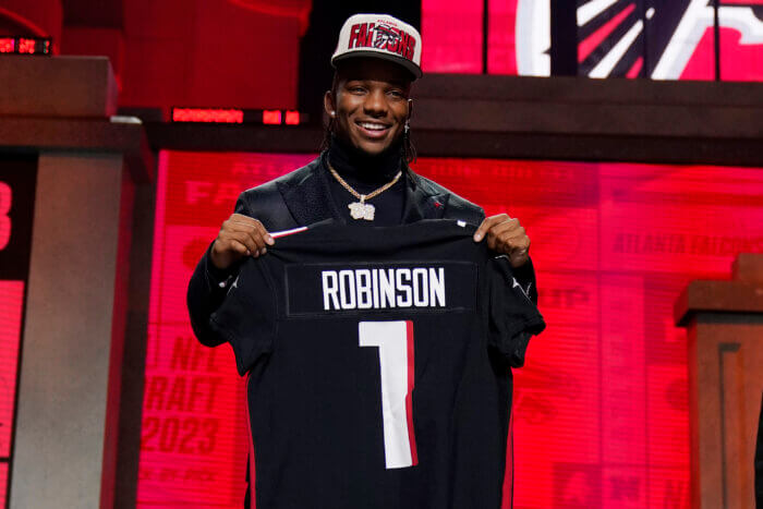 Can Bijan Robinson win NFL Offensive Rookie of the Year?