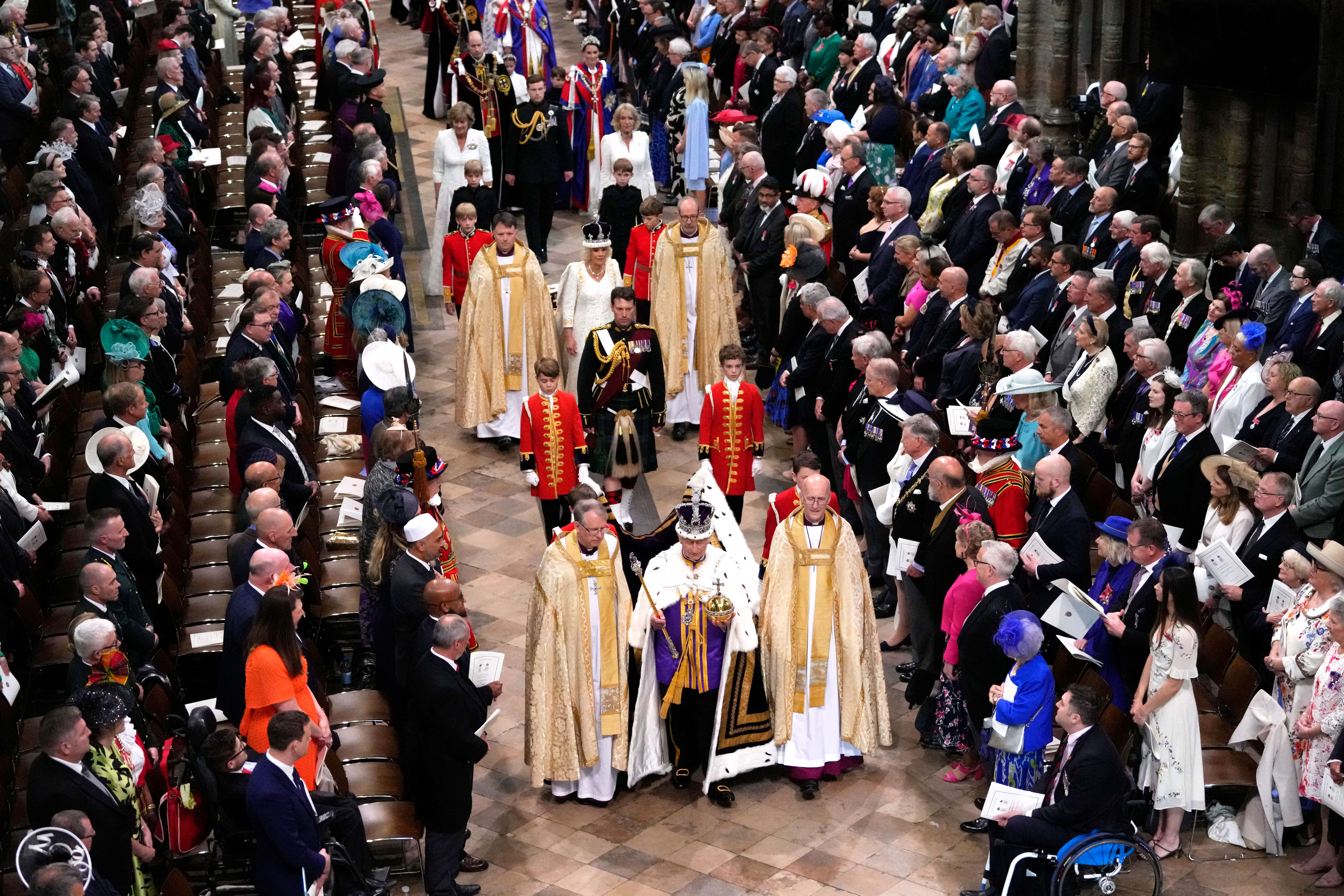 Charles III crowned in Westminster Abbey, as ancient tradition continues 6