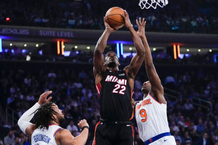 Knicks keep their season alive with a 112-103 win behind Brunson's 38 points 2 Jimmy Butler is guarded by the Knicks