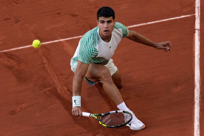 Carlos Alcaraz in the first round of the French Open