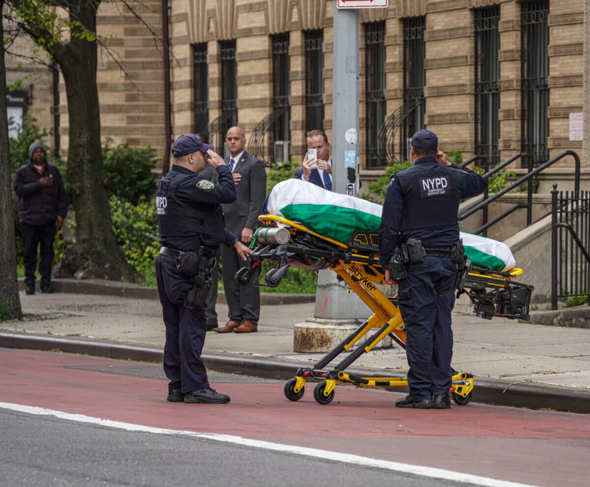 NYPD officer who was shot while washing car dies after 30 years in a ...
