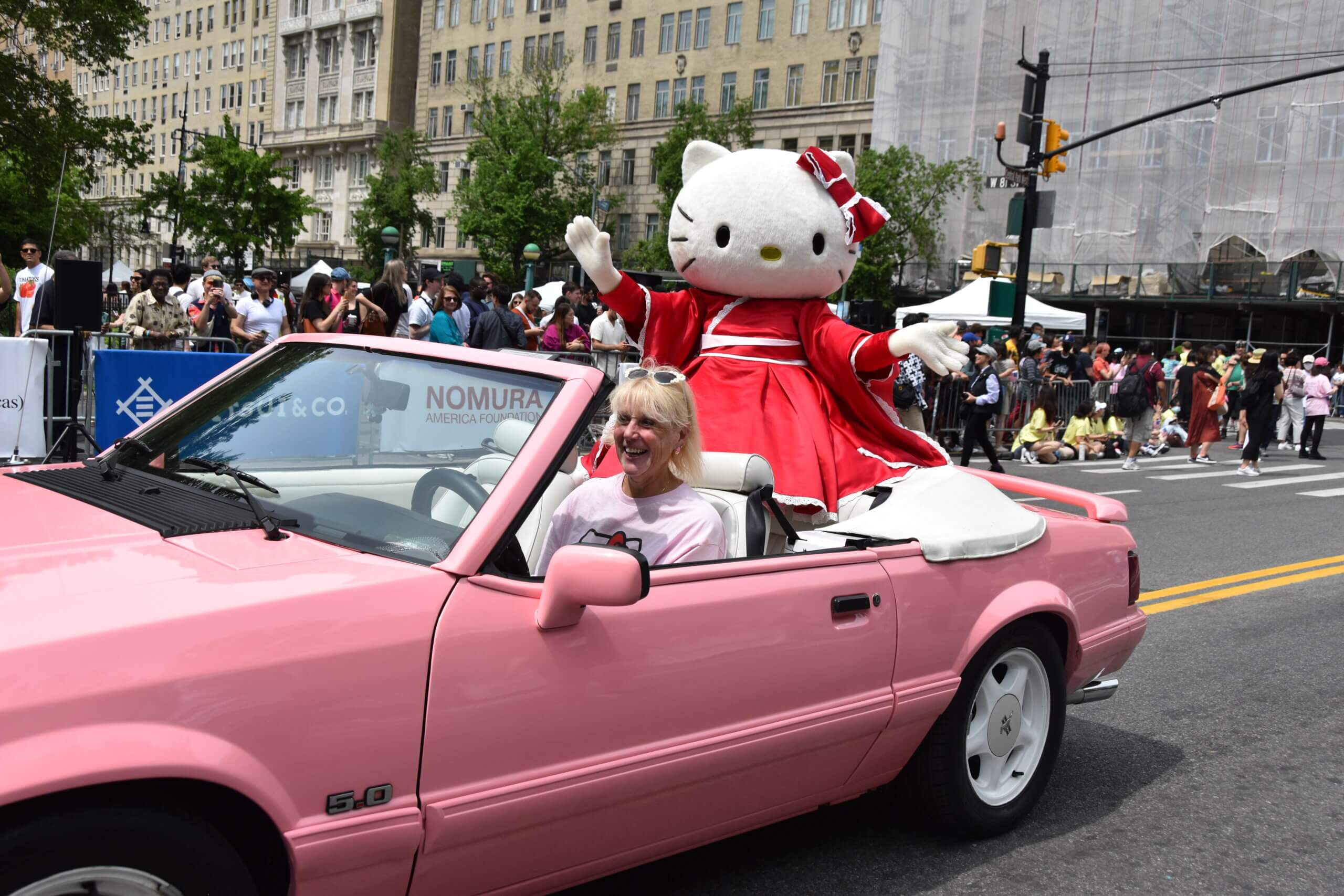 Grand Marshal Kristi Yamaguchi