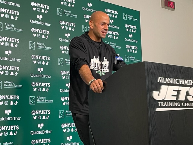 Jets' Robert Saleh responds to Mekhi Becton