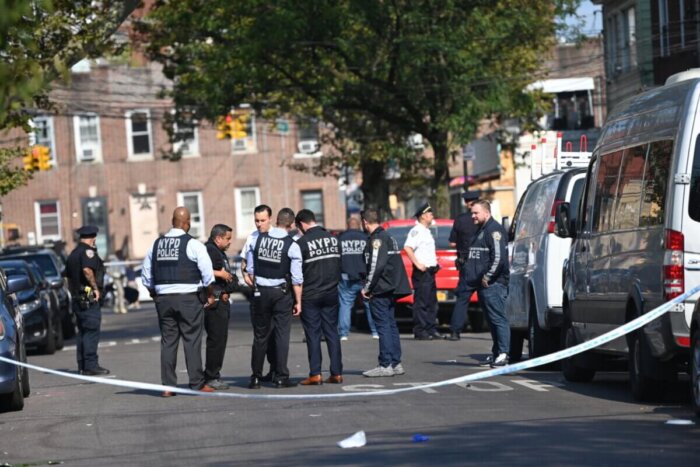 Far Rockaway man charged with attempted murder for shooting up local yeshiva, parked cars: DA 7