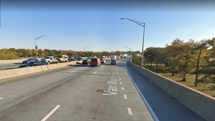 A section of the Van Wyck Expressway where a police officer repeatedly swerved into a scooter rider.