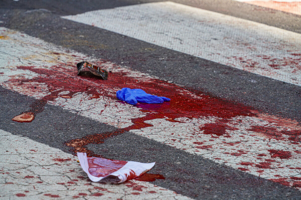 Blood splattered at crime scene in Flatiron District