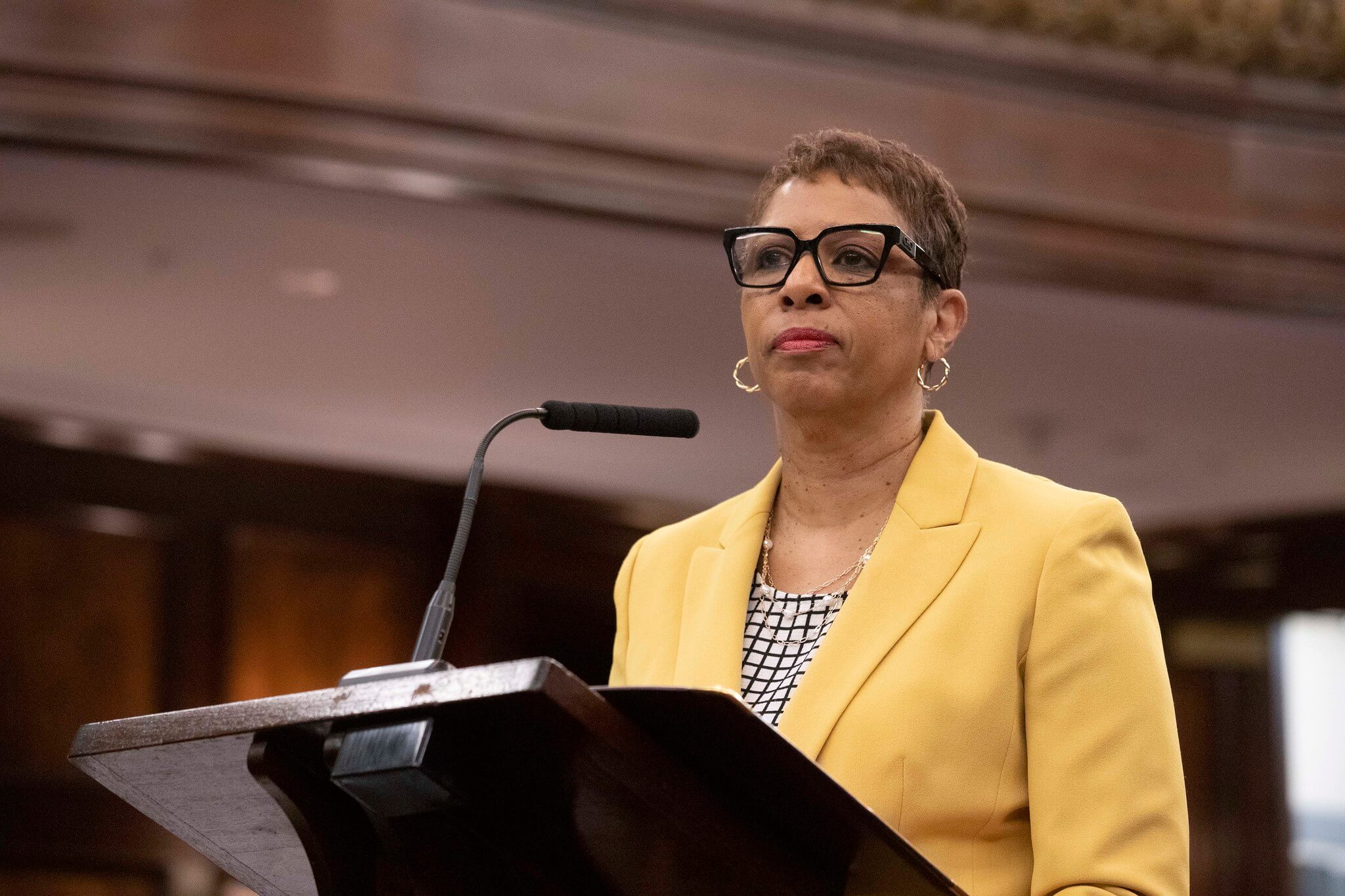 Compelled to compost: City Council supermajority passes mandatory food waste bill, likely conflicting with mayor's voluntary program 4