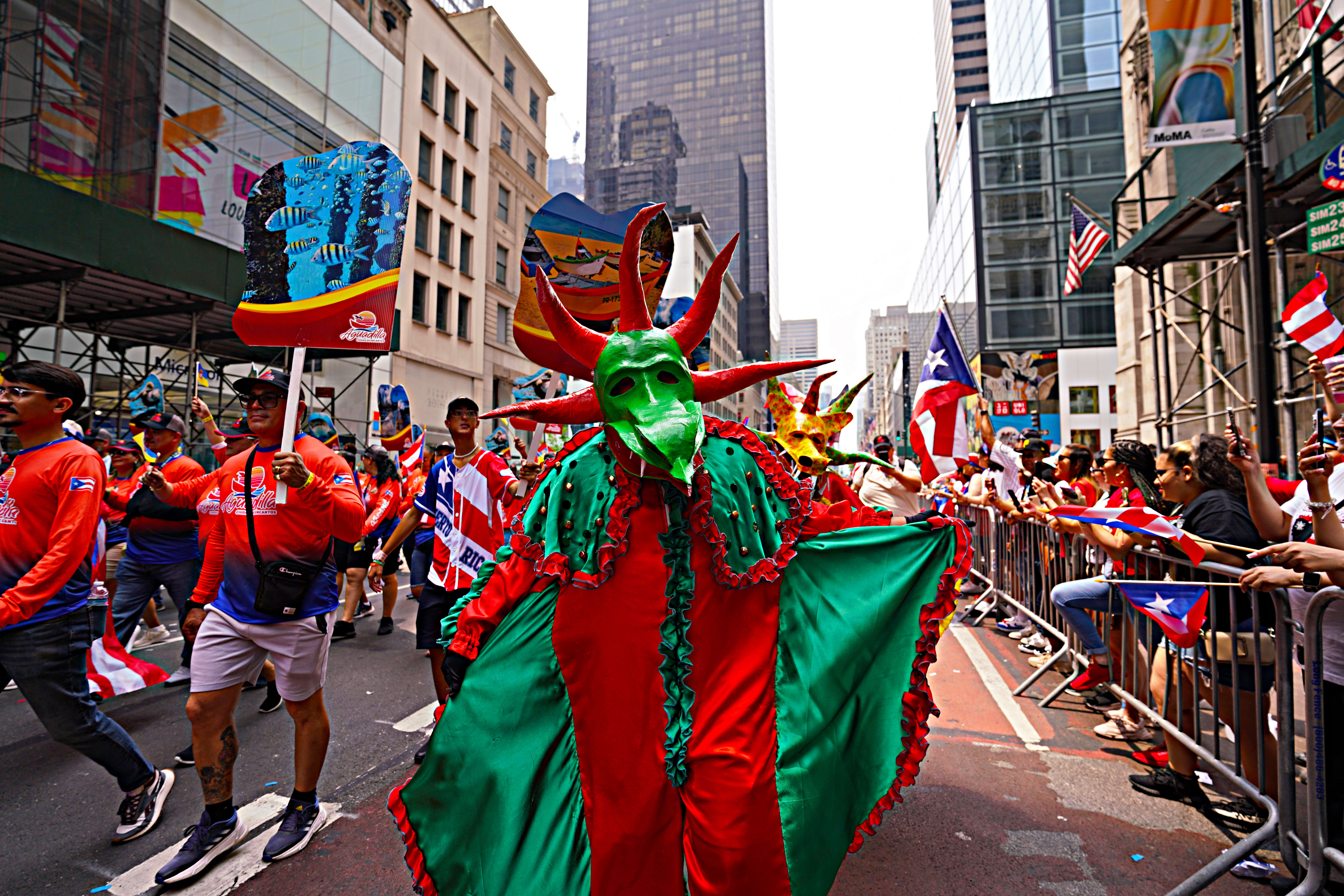 La isla bonita Thousands cheer for 66th annual Puerto Rican Day Parade in Midtown amNewYork pic