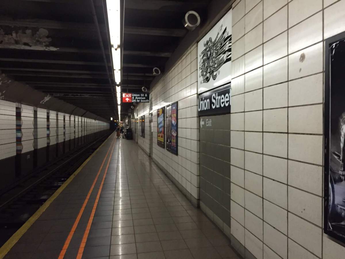 Scene of Brooklyn subway stabbing: Union Street station