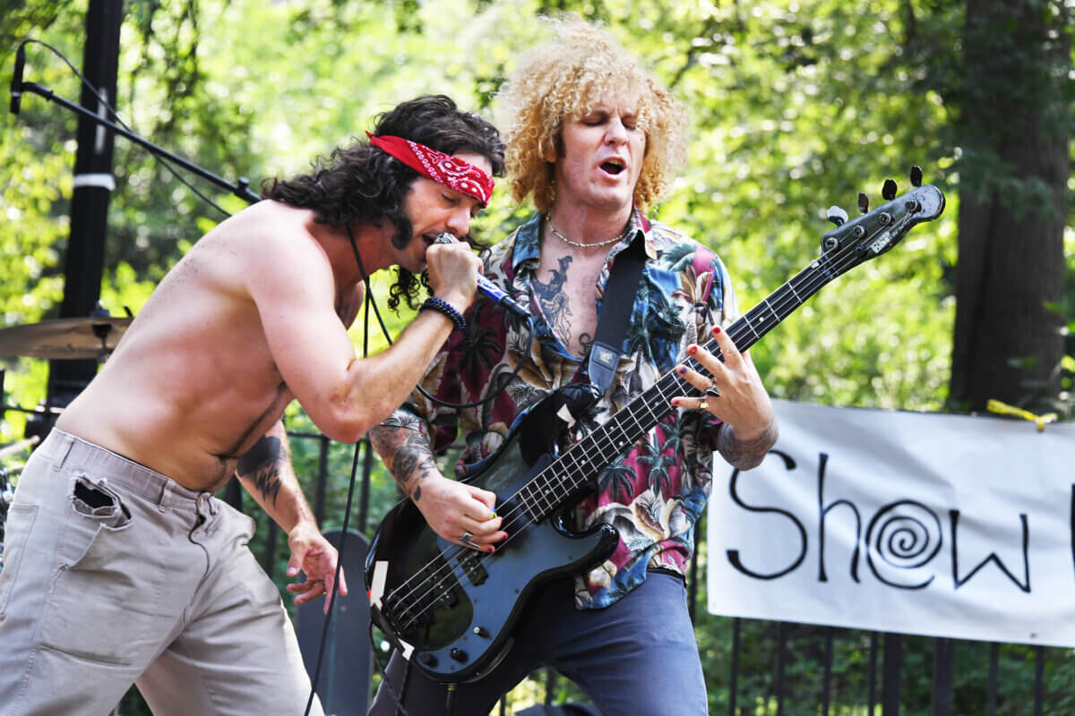 James O’Brien and Jesse Adelson rocking in the park