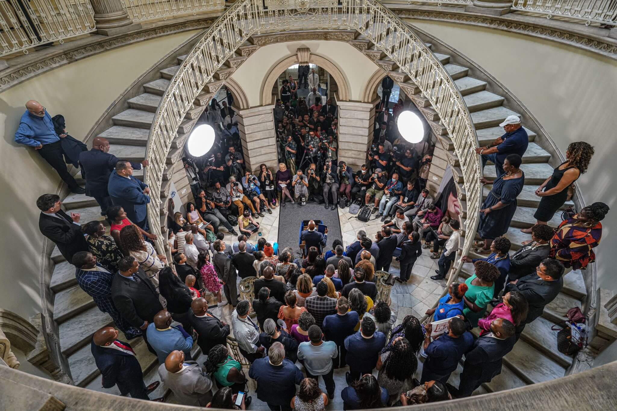 Mayor, governor unveil wide-ranging blueprint to combat gun violence 9