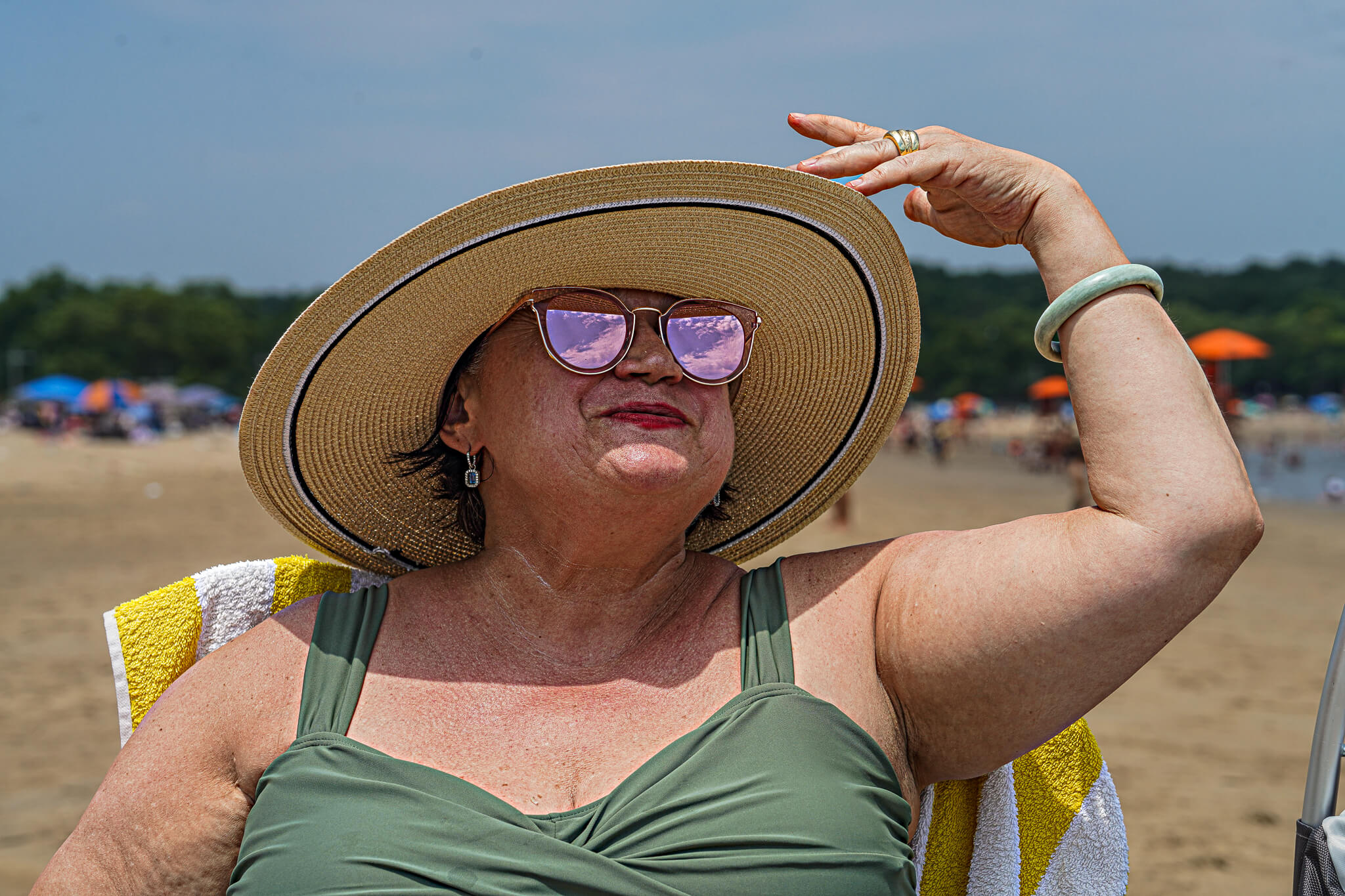 Governor, mayor warn of scorching heat wave expected to bake Big Apple 4 Women Sitting Under Sun