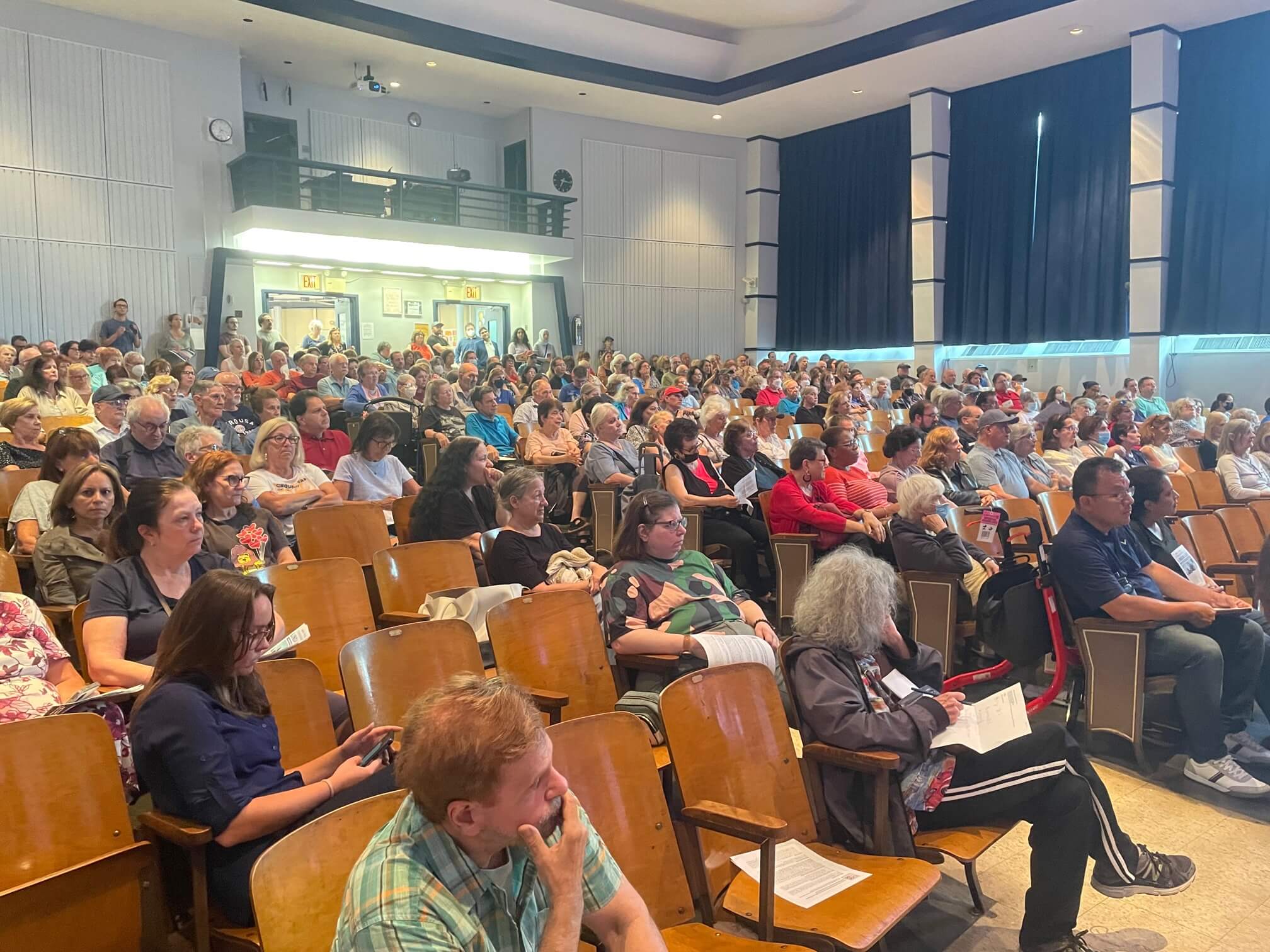 THE COSTS OF CHANGE, Part 2: Some relief available for NYC co-ops and condos as they approach year-end deadline for climate law upgrades 7 Meeting hall