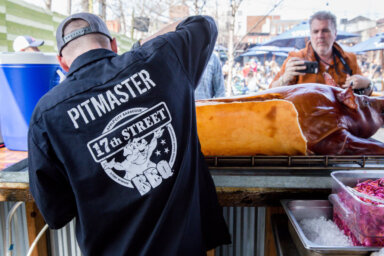 17th-St.-BBQ_Pig-Beach-BBQ_Jeff-Michner-Benefit-2019_Eric-Vitale-Photography-60-1200×800-1