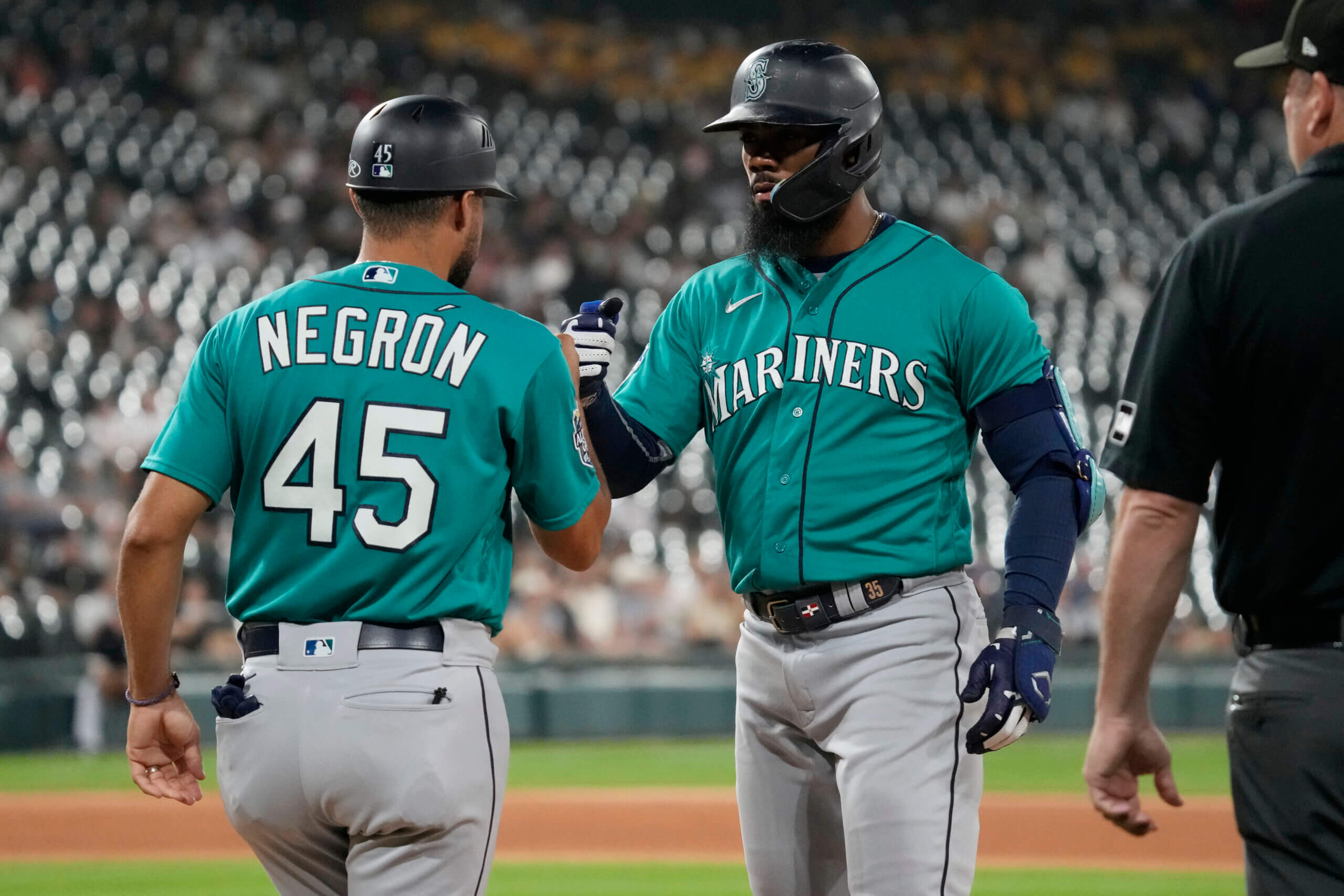Where will Mets find their DH in 2024? 5 early options to consider 2 Teoscar Hernandez
