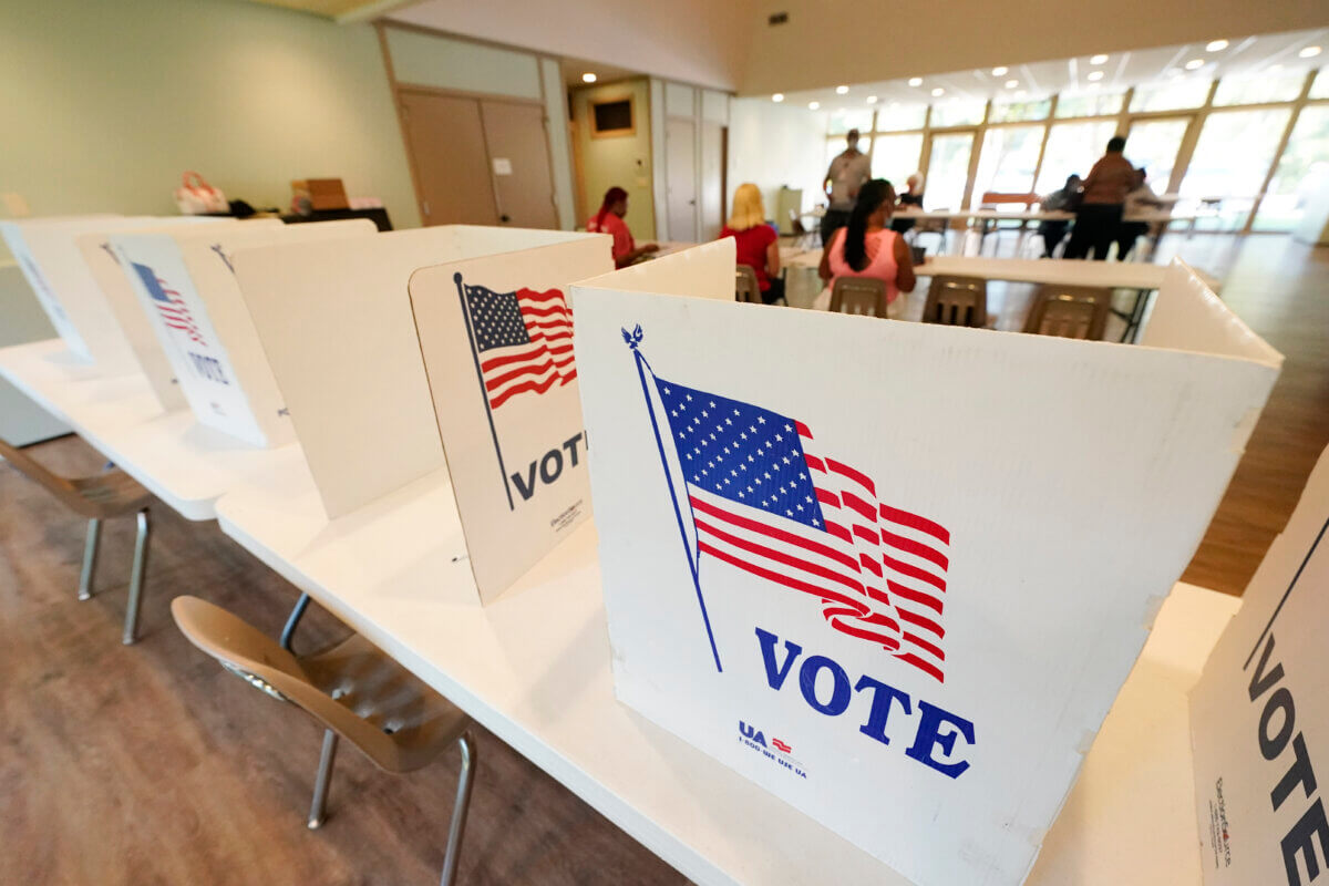 Empty poll kiosks await voters, as NY works to figure out the congressional maps.