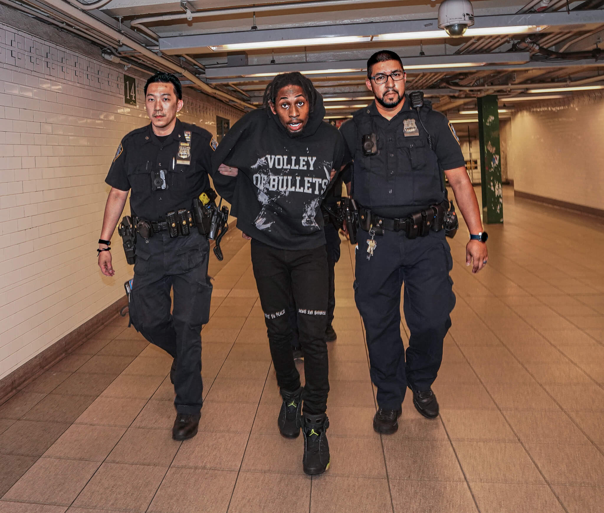 Exclusive: Cops bust fare evader for bringing loaded firearm into Harlem subway 3 Cops arrested 22-year-old Tyesheek Ruffin