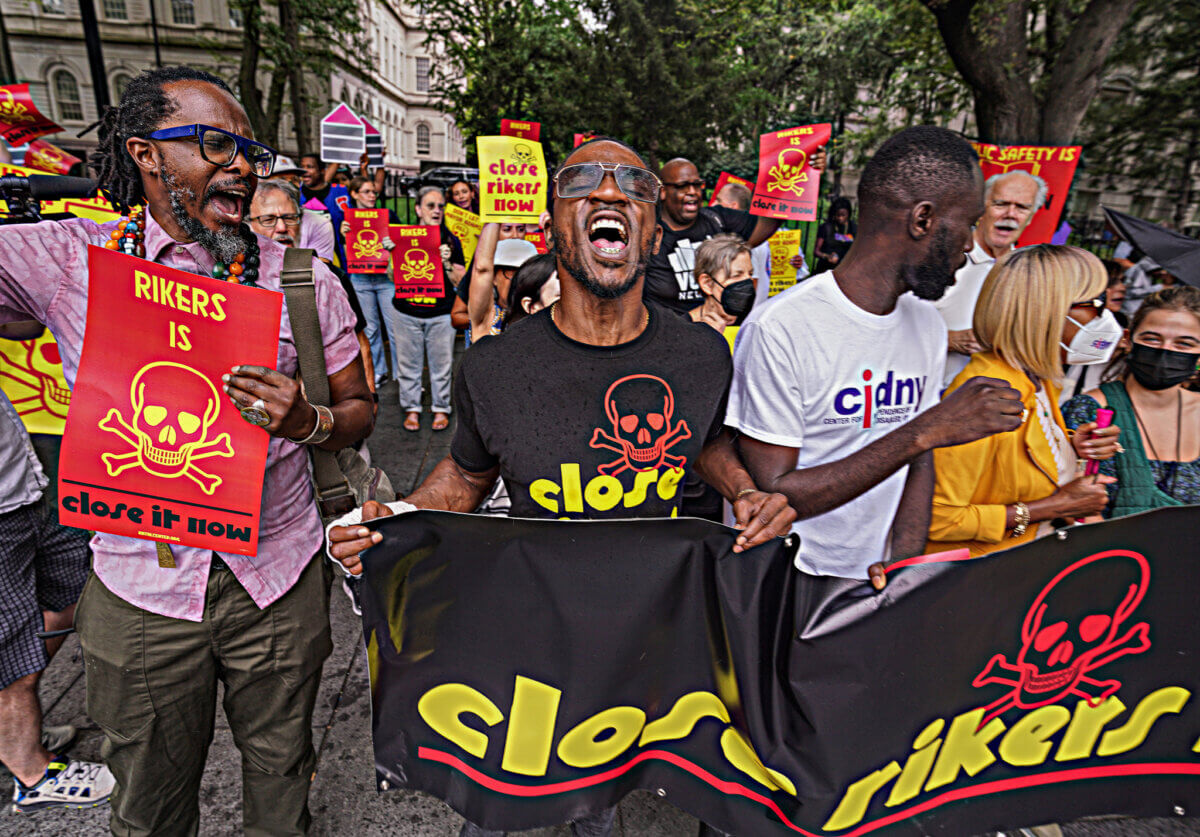 Demonstrators demand Rikers Island closure