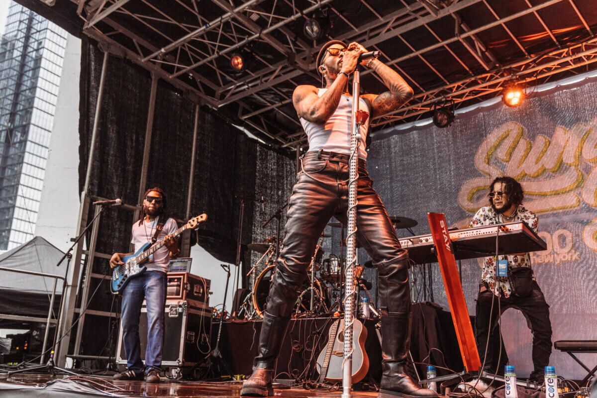 Review | Z100 hosts annual Summer Bash at Hudson Yards amid rainy conditions 5