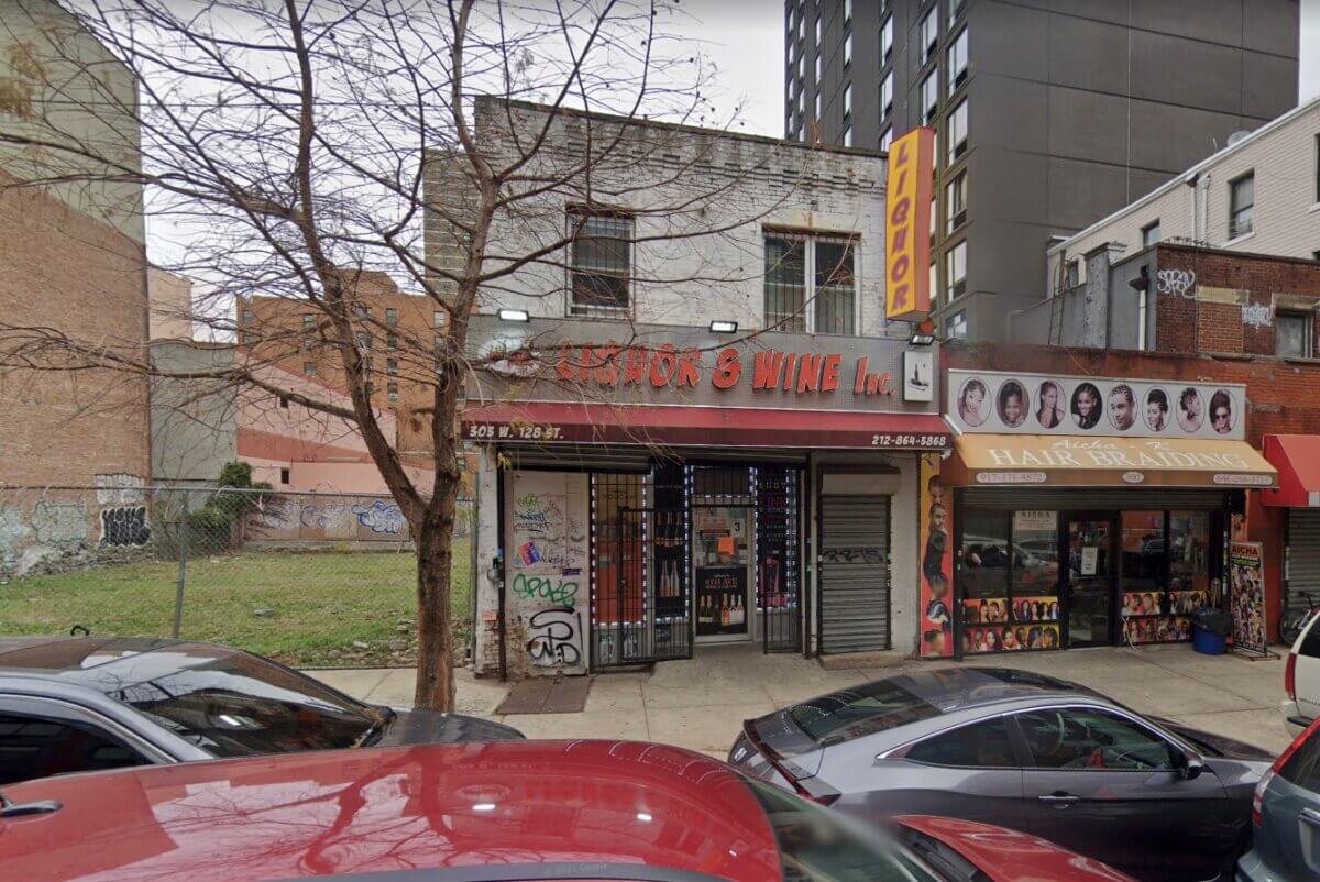 Harlem liquor store where man was shot dead