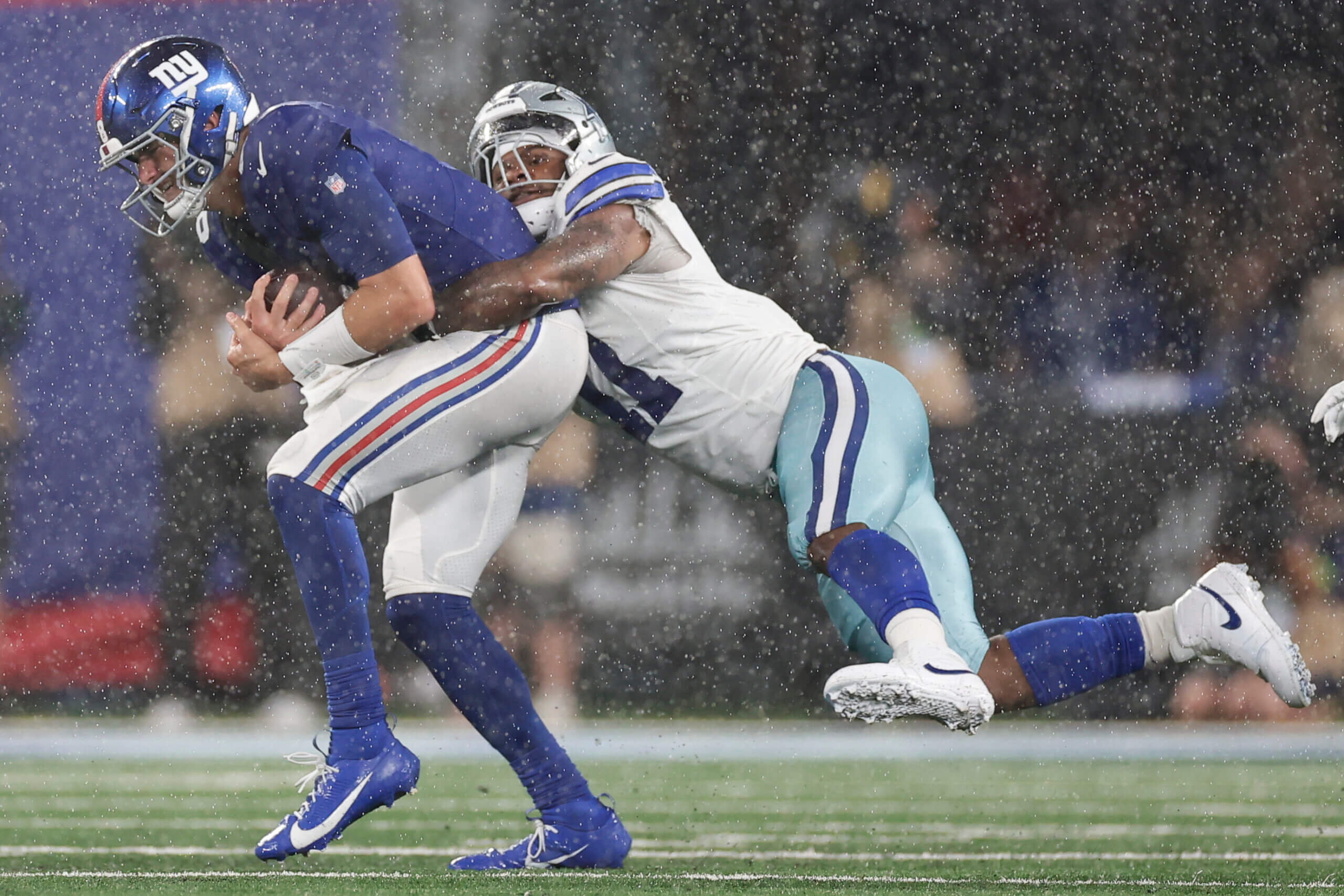Giants offensive line raising major red flags after Week 1 debacle vs. Cowboys 2 Daniel Jones Giants Cowboys