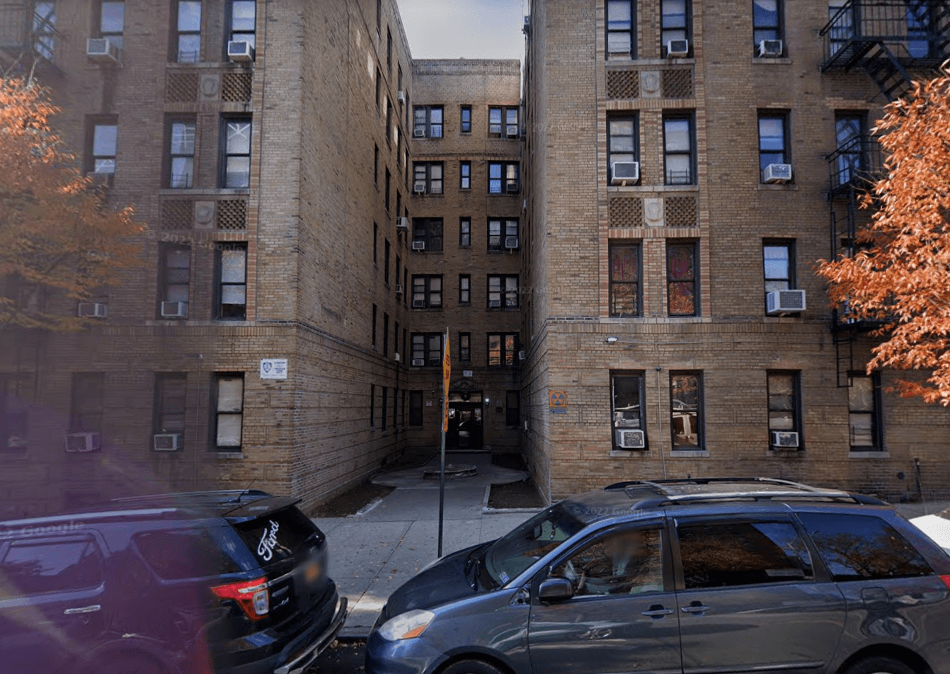 Perigon Man Fatally Stabbed Outside Marble Hill Houses in the Bronx