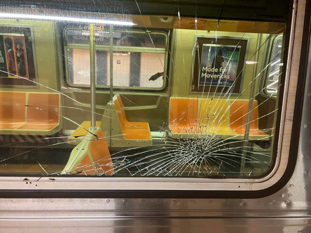 MTA and NYPD warn against 'dangerous' subway surfing trend