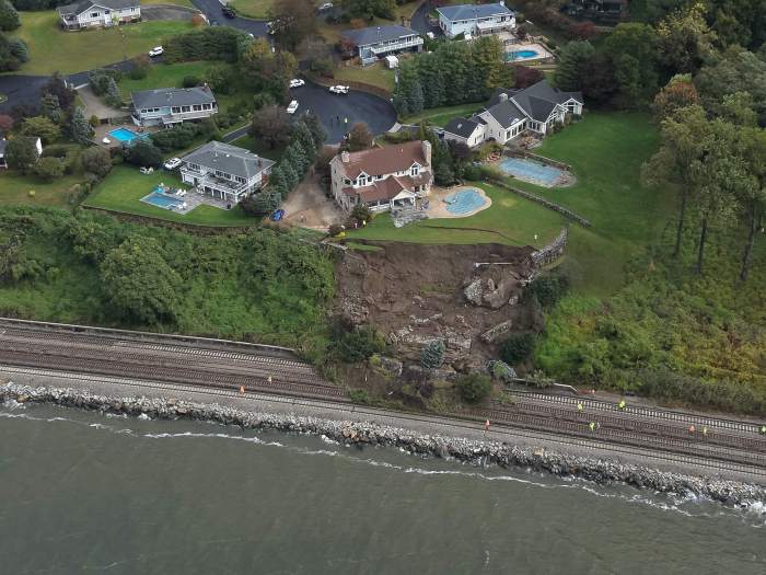 Metro-North's Hudson Line partially closes after weekend mudslide 3 An aerial view of the mudslide's damage