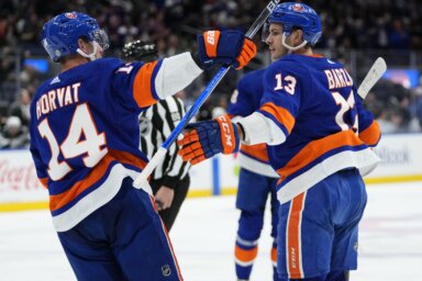 Islanders Mathew Barzal Coyotes Bo Horvat